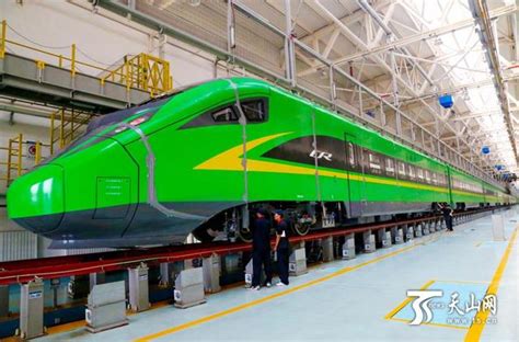 中国最豪华火车在乌鲁木齐发车了_车厢