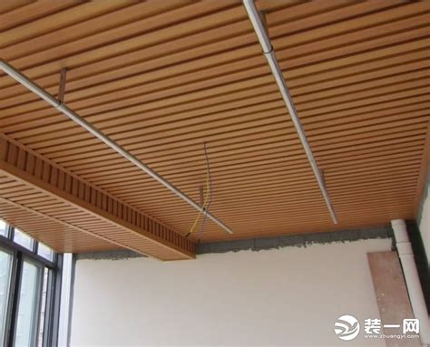 外贸现货生态木50*50方通立柱隔断PVC墙板绿可木塑木玄关-阿里巴巴