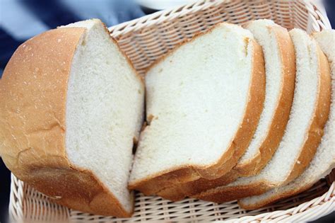 吐司面包的做法_【图解】吐司面包怎么做如何做好吃_吐司面包家常做法大全_摩飞_豆果美食