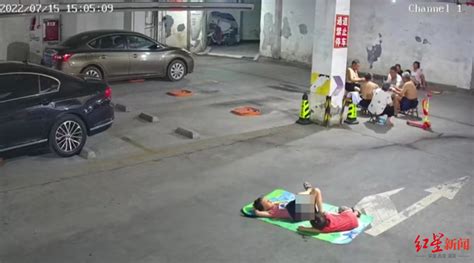 地下停车场乘凉玩耍，两女童遭轿车辗轧！车主发声_凤凰网资讯_凤凰网