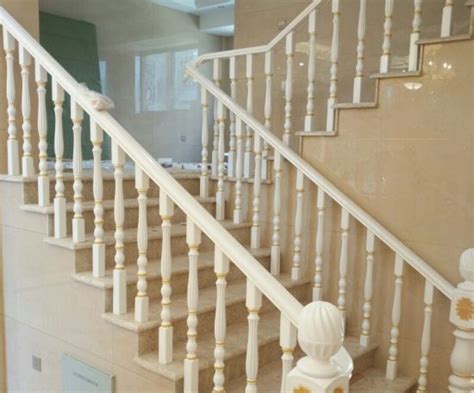 楼梯扶手高度—楼梯扶手安装方法及高度介绍 - 舒适100网