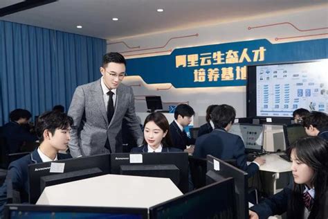 中国AI人才量产！26所大学抢设AI专业，首批AI本科来了 - 知乎