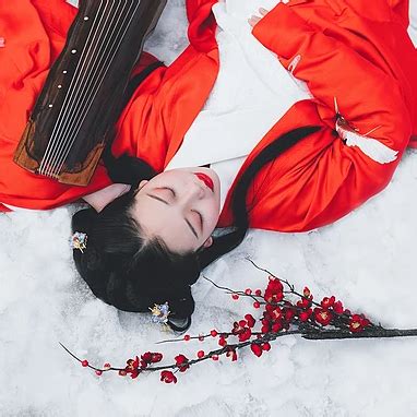 古风大提琴头像女生唯美