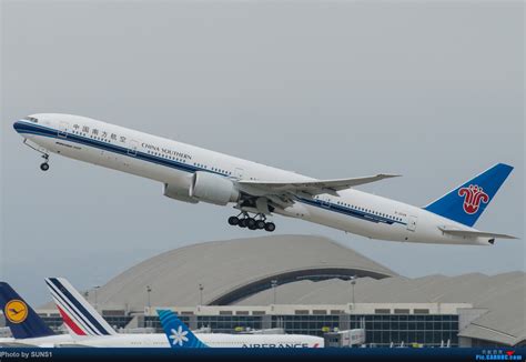 波音777在降落时惨遭断尾，3名中国学生因此遇难，《空中浩劫》 纪录片_腾讯视频