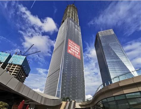 广东东莞：实拍东莞第一高楼，建成后将成为广东前五，高度428米__财经头条