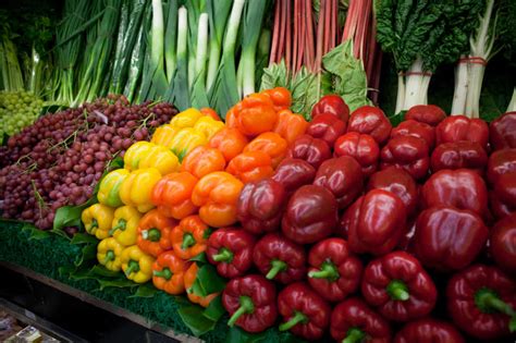 贩卖水果的农贸市场图片-出售新鲜水果的农贸市场素材-高清图片-摄影照片-寻图免费打包下载