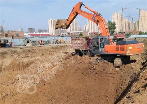 山东小挖 苗圃果园用小型挖掘机 1.8吨小型挖机-阿里巴巴