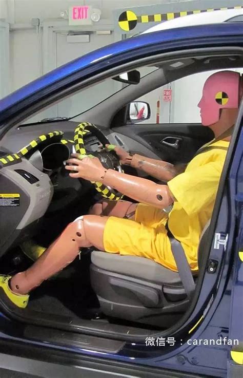 汽车碰撞测试：大众途观L--现实中的25%碰撞测试！_腾讯视频