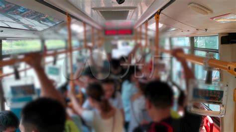 人民日报等央媒转发点赞，公交20路被命名为“护学模范线”_武汉_新闻中心_长江网_cjn.cn
