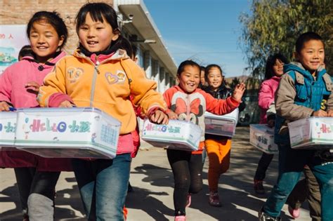 中国儿童少年基金会“HELLO小孩”公益项目五周年评估报告发布|中国|基金会_新浪新闻
