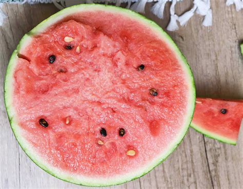 最适合夏天吃的十种水果-夏天吃什么水果对身体好-排行榜