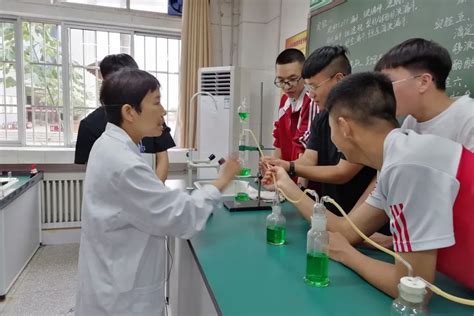 《化学教育》播发我校化学微课视频 - 伊川县实验高中欢迎您