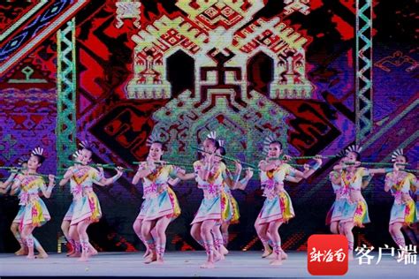 江苏广场舞代表队在全运会群众展演广场舞项目中获佳绩_中国江苏网