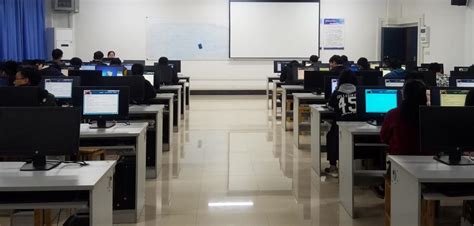 软件工程专业召开2021级新生入学教育宣讲会-信息学院