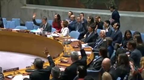 安理会通过决议 要求利比亚冲突方达成持久的停火协议_凤凰网视频_凤凰网