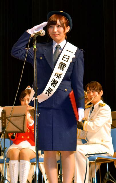 岩佐美咲图片