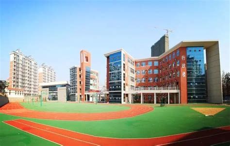武汉一初学苑校区新面貌 - 武汉市第一初级中学