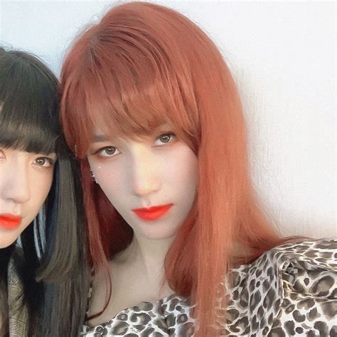 张真源女装图片