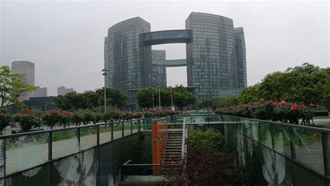 2024杭州市民中心游玩攻略,有不少标志性建筑。紧邻之江...【去哪儿攻略】