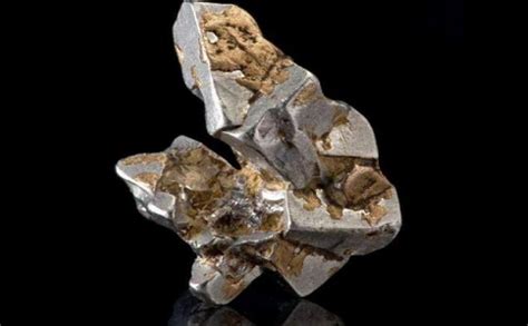 世界十大名贵金属 黄金仅第七,它在地壳中仅为十亿分之一_排行榜123网