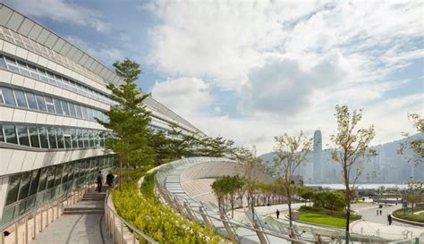 打卡香港西九龙高铁站，最上面一层是专供观光的平台|九龙|高铁|绿化公园_新浪新闻