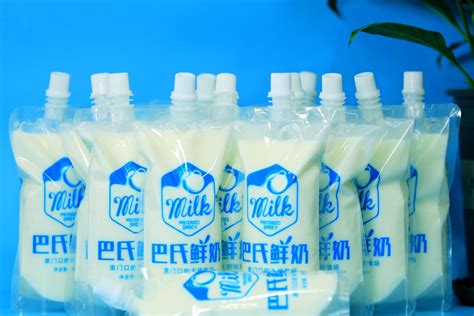 「纯甄」推出新品：新口味馋酸奶、DIMOO联名款馋酸奶-FoodTalks全球食品资讯