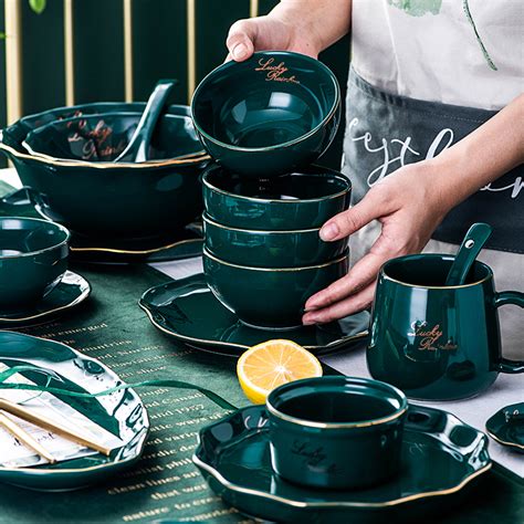 欧式异形陶瓷餐具 不规则 早餐盘碗 创意盘子菜盘菜碗家用 西式-阿里巴巴