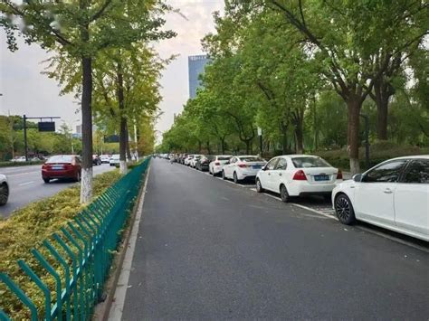 曲江新区实现路内泊位地磁全覆盖市民停车将更加便捷_凤凰网