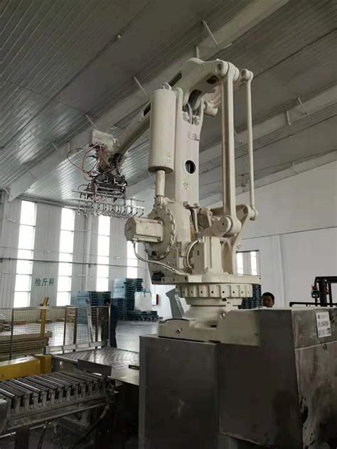 秦皇岛ABB660机器人二轴减速机更换_武汉鑫沃斯机器人工程有限公司