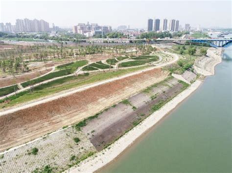 武汉主城区两大堤防工程与江水上涨比速度_湖北频道_凤凰网