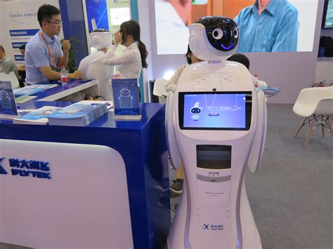 福建本地现货XR-1迎宾机器人智能迎宾机器人价格 - 百度AI市场