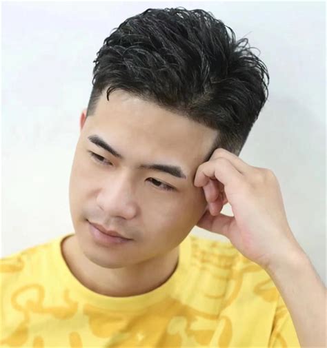 男士纹理烫发型图图片