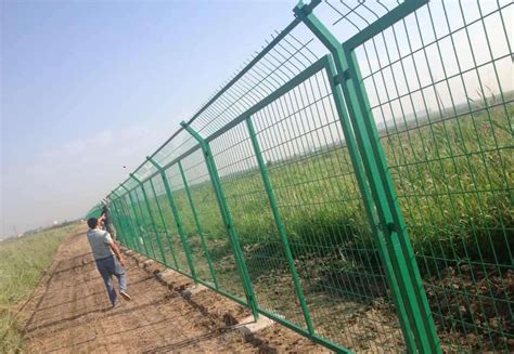 监狱护栏网案例展示 - 安平县艾瑞金属丝网有限公司