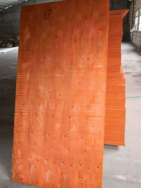 专业供应桉木面建筑模板,红模板