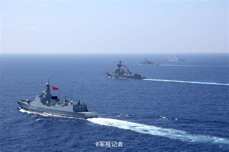 中美海军官兵互访明星舰 美将领赞一军舰震撼_军事_环球网