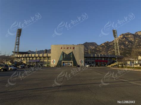 泰安泰山体育场高清图片下载_红动中国