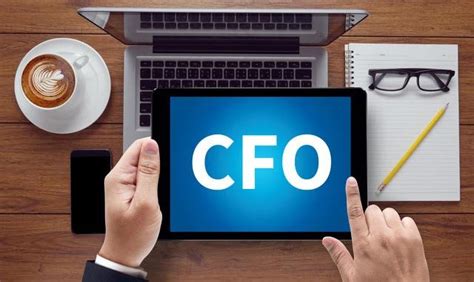 cfo和ceo是指什么职位(董事长和CEO,CFO,COO都有什么区别) - 趣闻杂谈 - 云科网