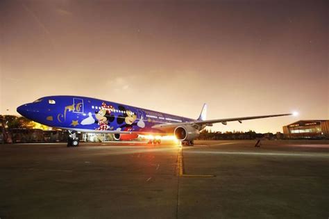 东航首架迪士尼彩绘飞机亮相 - 飞机 - 航空圈——航空信息、大数据平台