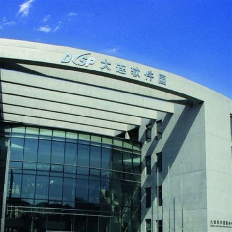 大连软件园IBM办公楼—外墙板-北京榆构有限公司