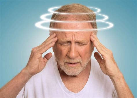专家提醒：脑梗的“祸根”找到了，以下4个症状出现一个早做检查__财经头条