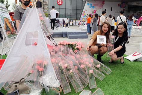 静安区总工会举行“看上海、品上海、爱上海”主题展示活动