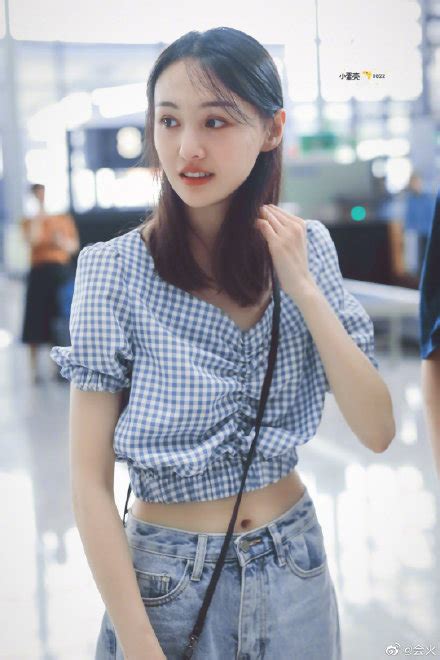 小郑小郑颜值超正图片 小郑小郑颜值超正图片