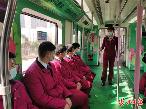 考试合格还不行必须优秀，这位武汉地铁司机唯一的女教官有点严_武汉_新闻中心_长江网_cjn.cn