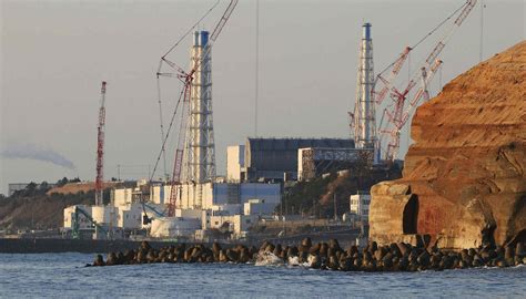 台官员爆料：日本核污染水可能30年才排完_凤凰网