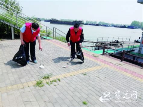 宿迁志愿者在京杭大运河沿线开展“护绿”活动_我苏网