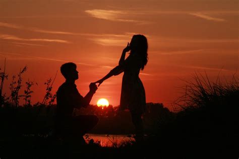 7 Beautiful And Intimate Ways To Propose Marriage To Your Girlfriend ...