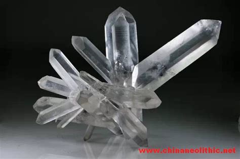 五重孪晶形成机理研究取得重要进展----中国科学院金属研究所