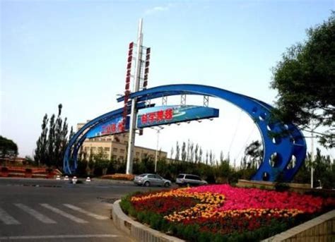 南疆国际陆港保税仓库今年首批货物顺利入库-国家级库尔勒经济技术开发区