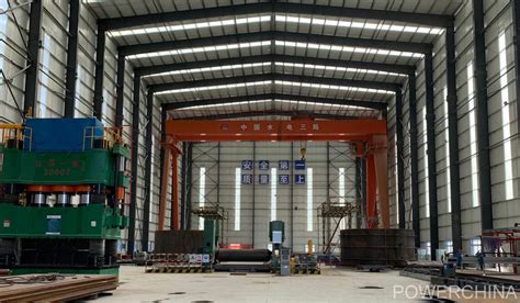 中国水电三局 基层动态 可再生能源发电工程质量监督站对阜康电站钢管加工厂进行检查