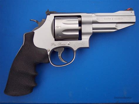 Revolver TAURUS 627 TRACKER 6" Inox Gén.2 cal.357 Magnum - Armurerie Lavaux